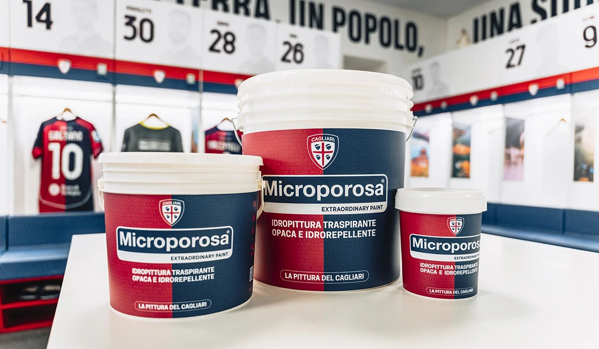 Linea prodotti Microporosa "Pintura Ispantosa" all'interno dello spogliatoio del Cagliari Calcio alla Unipol Domus